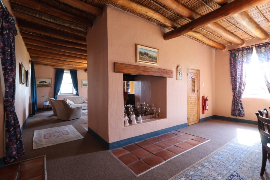 5 Bedroom Property for Sale in Wellington North Western Cape
